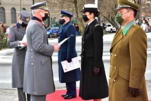 Oficial en Punta Arenas recibió reconocimiento por desempeño durante Estado de Excepción Constitucional