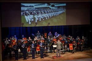 Banda Insigne de la Tercera Zona Naval participó del concierto en conjunto de Bandas en honor a la Patria