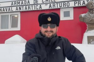 Alumnos realizan visitas virtuales a la Base Naval Antártica "Arturo Prat"