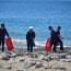 Personal del Museo Marítimo Nacional realizó limpieza en Playa San Mateo de Valparaíso