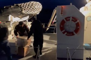 LSG 1617 “Puerto Natales” se desplaza a Puerto Edén para desarrollo de elecciones y operativo de nave varada