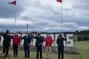 Escuela Puerto Harris finalizó año académico con presencia de Autoridades Nacionales