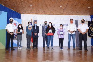 Convenio con Fundación Mar de Chile y alianza con la Armada de Chile permitirá a niños de Santiago conocer más del mundo naval Convenio con Fundación Mar de Chile y alianza con la Armada de Chile permitirá a niños de Santiago conocer más del mundo naval