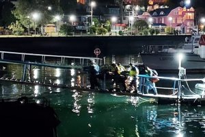 Armada apoyó evacuación médica de urgencias desde isla Chulín a Castro Armada apoyó evacuación médica de urgencias desde isla Chulín a Castro