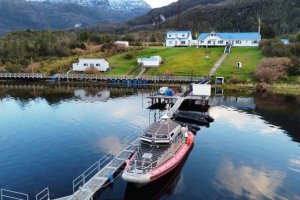 Autoridad Marítima desplegó operativo de evacuación médica desde el canal Fallos Autoridad Marítima desplegó operativo de evacuación médica desde el canal Fallos