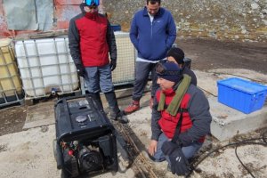 Base Naval Antártica “Arturo Prat” presta apoyo a expedición científica del INACH en isla Robert Base Naval Antártica “Arturo Prat” presta apoyo a expedición científica del INACH en isla Robert
