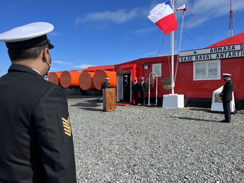 <p>75 años de soberanía en la Antártica conmemoró la Base “Arturo Prat”</p>