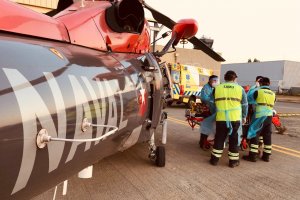 Helicóptero Naval realizó evacuación médica de emergencia desde Isla Santa María