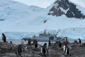 5 mil kilómetros navegó el OPV-83 “Marinero Fuentealba” en su segunda participación en la Comisión Antártica 2021-2022