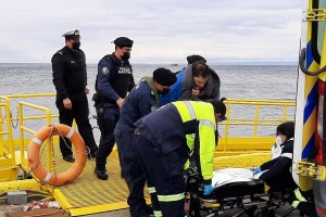 Autoridad Marítima de Punta Arenas activó operativo de salvamento de kayakista en sector de Río de los Ciervos
