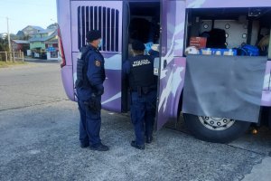 Policía Marítima de Calbuco incautó cannabis-sativa en patrullaje preventivo Policía Marítima de Calbuco incautó cannabis-sativa en patrullaje preventivo