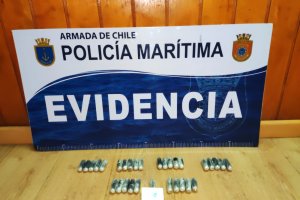 Servidores Navales sorprenden a ciudadano extranjero transportando ovoides con droga