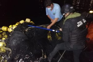 Policía Marítima de Iquique detectó embarcación pesquera en faena dentro del área de pesca artesanal Policía Marítima de Iquique detectó embarcación pesquera en faena dentro del área de pesca artesanal