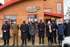Fragata “Almirante Riveros” conmemoró su 15º aniversario en Curaco de Vélez