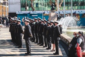 Comandancia en Jefe de la Segunda Zona Naval inició el Mes Del Mar izando Pabellón Nacional