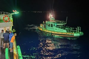 Autoridad Marítima de Hanga Roa gestionó desembarco desde buque pesquero por emergencia médica Autoridad Marítima de Hanga Roa gestionó desembarco desde buque pesquero por emergencia médica