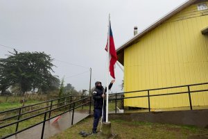 Dotación del “Cirujano Videla” realizó Operativo Cívico en escuela rural La Capilla de Isla Chaulinec