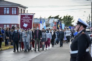 Gran concurrencia de la comunidad en conmemoración de la Glorias Navales en barrio “Arturo Prat” de Punta Arenas