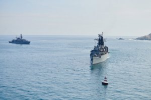 Buques de la Escuadra Nacional de la Armada recalaron en Iquique