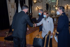 Representante de la República de Francia visitó reparticiones de la Primera Zona Naval