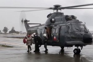 Adolescente de isla Santa María fue evacuada al continente en Aeronave de la Armada de Chile 