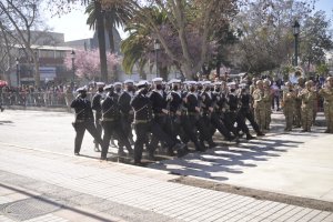 Armada de Chile participó en desfile cívico-militar en conmemoración del natalicio del General Bernardo O´Higgins