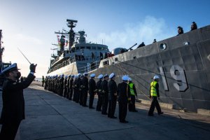 Fragata “Almirante Williams” continúa su viaje hacia Brasil Fragata “Almirante Williams” continúa su viaje hacia Brasil