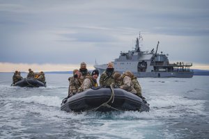 Marines de Estados Unidos entrenaron junto a Infantes de Marina del Destacamento IM N°4 “Cochrane”