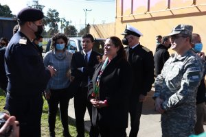 Ministra de Defensa, Subsecretario del Interior y Jefe de Fuerza de la región del Biobío revistaron locales de votación Ministra de Defensa, Subsecretario del Interior y Jefe de Fuerza de la región del Biobío revistaron locales de votación