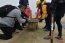 Cientos de voluntarios, tanto de universidades, establecimientos educacionales, comunidad organizada e instituciones participaron de operativo de limpieza del borde costero en el sector de Playa Caleta Portales de Valparaíso.