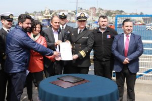 Autoridades de la región del Biobío, Municipalidad de Talcahuano y Armada firmaron compromiso para desarrollar Plan Prat Autoridades de la región del Biobío, Municipalidad de Talcahuano y Armada firmaron compromiso para desarrollar Plan Prat