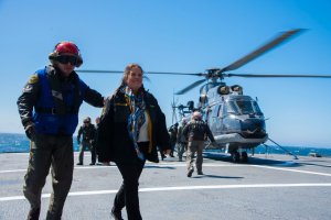 Ministra de Defensa Nacional conoció las capacidades operativas del Comando de Operaciones Navales Ministra de Defensa Nacional conoció las capacidades operativas del Comando de Operaciones Navales