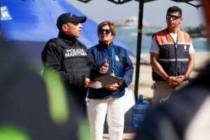 Capitanía de Puerto de Quintero realizó clínica de seguridad para futuros salvavidas en Zapallar