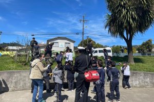 Autoridad Marítima de Lebu participó en ejercicio de simulacro de tsunami apoyando a escolares de la comuna Autoridad Marítima de Lebu participó en ejercicio de simulacro de tsunami apoyando a escolares de la comuna