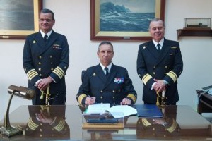 Comodoro Óscar Manzano asumió mando de la Comandancia en Jefe de la Fuerza de Submarinos Comodoro Óscar Manzano asumió mando de la Comandancia en Jefe de la Fuerza de Submarinos
