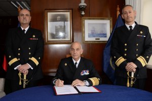Comodoro Ricardo Bascuñán asume como Contralor de la Armada Comodoro Ricardo Bascuñán asume como Contralor de la Armada