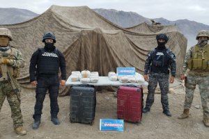 Policía Marítima decomisa marihuana en el borde costero de la avanzada aduanera El Loa Policía Marítima decomisa marihuana en el borde costero de la avanzada aduanera El Loa