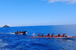 Canoa Polinésica navegó desde Rapa Nui hasta el Motu Motiro Hiva