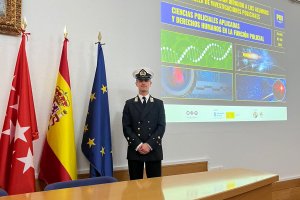 Brigadier de la Escuela Naval participa en curso de extensión de la Universidad de Alcalá junto a la Escuela PDI