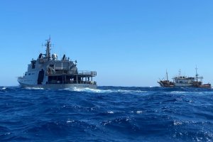 Patrullero OPV “Piloto Pardo” efectuó control y vigilancia oceánica a flota pesquera extranjera en aguas nacionales Patrullero OPV “Piloto Pardo” efectuó control y vigilancia oceánica a flota pesquera extranjera en aguas nacionales