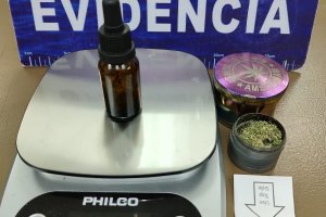 Binomio canino de la Autoridad Marítima realizó detección de drogas en zarpe de Ferry Yaghan en Punta Arenas Binomio canino de la Autoridad Marítima realizó detección de drogas en zarpe de Ferry Yaghan en Punta Arenas
