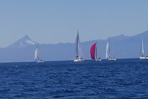 Vientos de más de 20 kilómetros por hora dieron la bienvenida a la XIV Regata Armada de Chile Frutillar