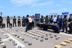 Policía Marítima sorprendió a banda que transportaba droga desde Arica a Santiago