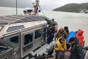 Armada de Chile apoyó segunda evacuación médica en el área de Lago O'Higgins Armada de Chile apoyó segunda evacuación médica en el área de Lago O'Higgins