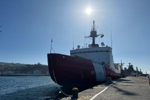 Rompehielos Norteamericano “Polar Star” visita el puerto de Valparaíso tras cumplir con su comisión en la Antártica