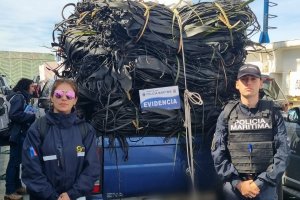 Autoridad Marítima de Corral y Sernapesca incautaron recurso cochayuyo durante operativo de fiscalización Autoridad Marítima de Corral y Sernapesca incautaron recurso cochayuyo durante operativo de fiscalización
