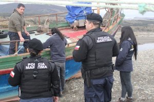 Autoridad Marítima y Sernapesca realizaron despliegue de fiscalización en sector de Río Canelo en el marco de la campaña de Semana Santa Autoridad Marítima y Sernapesca realizaron despliegue de fiscalización en sector de Río Canelo en el marco de la campaña de Semana Santa