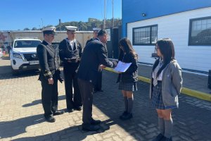 Museo Marítimo Nacional premió a jóvenes ganadores del concurso de fotografía en Lota