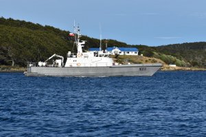 Lancha de Servicio General “Alacalufe” cumple 34 años al servicio de la Tercera Zona Naval