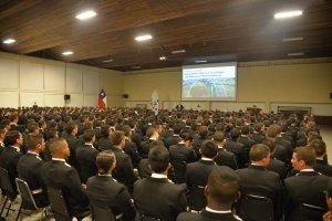 En la Escuela Naval “Arturo Prat” el destacado inventor Alfredo Zolezzi imparte clase magistral “Innovación con Sentido” 